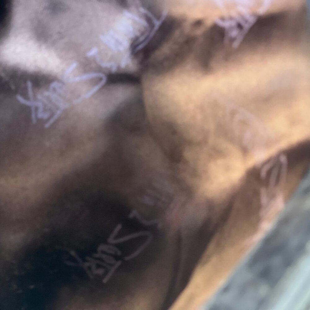 Women's Vintage Black Leather Handbag Chain Strap Clutch with Gold Emblem - Picture 2 of 4